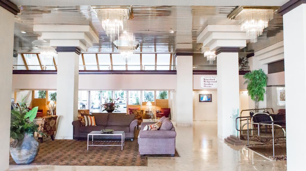 Courtyard By Marriott Toledo West Hotel Buitenkant foto
