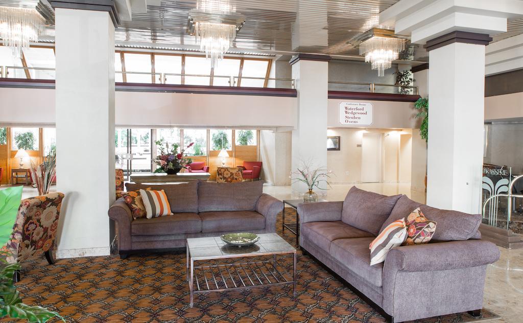 Courtyard By Marriott Toledo West Hotel Buitenkant foto