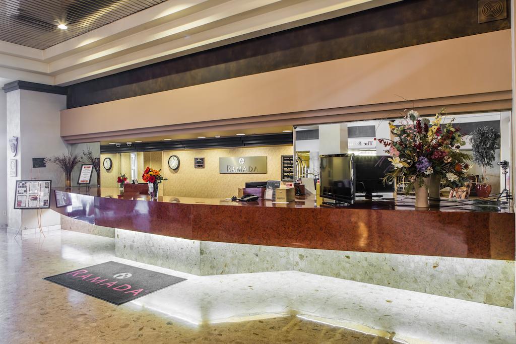 Courtyard By Marriott Toledo West Hotel Buitenkant foto